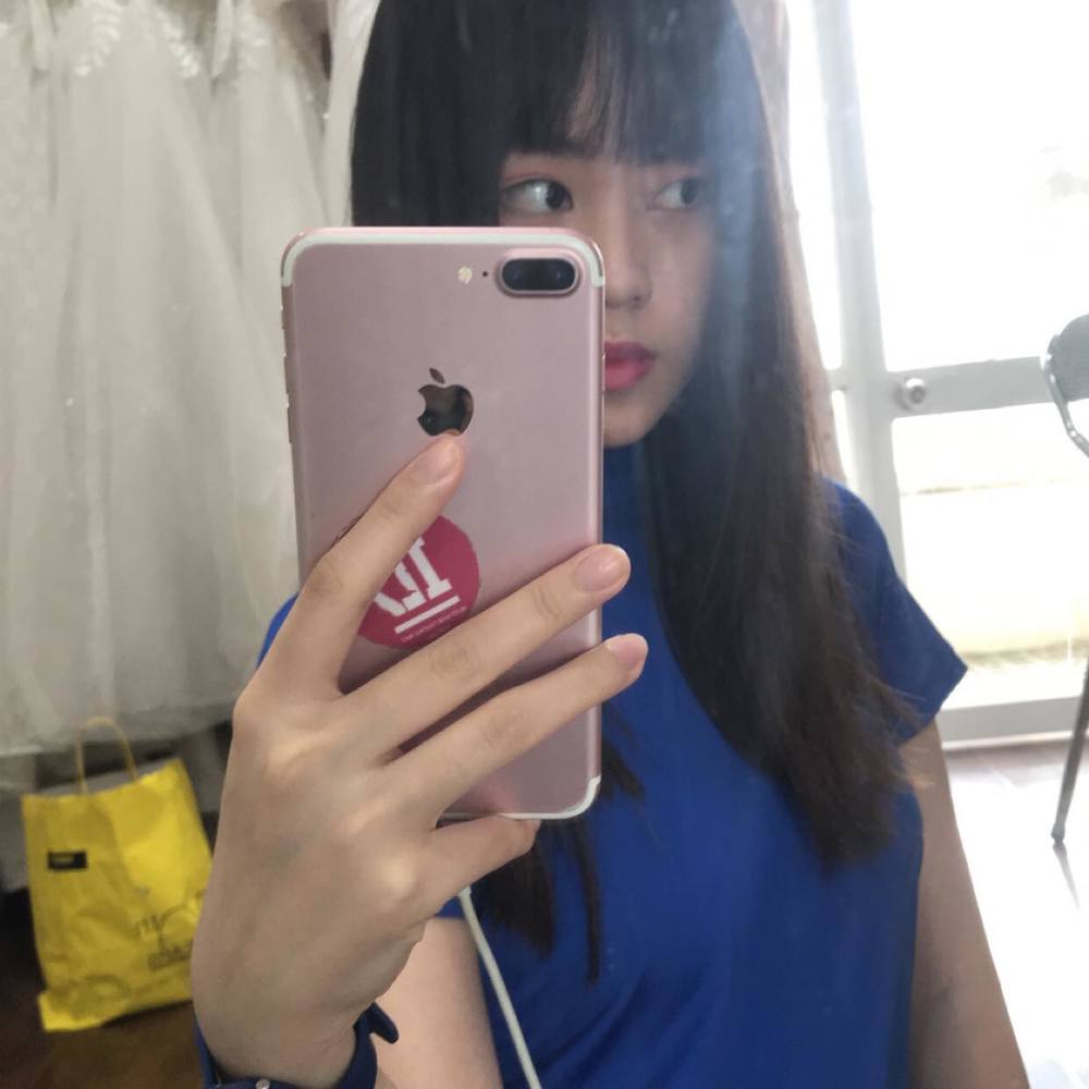 Meet your Posher, Thuy